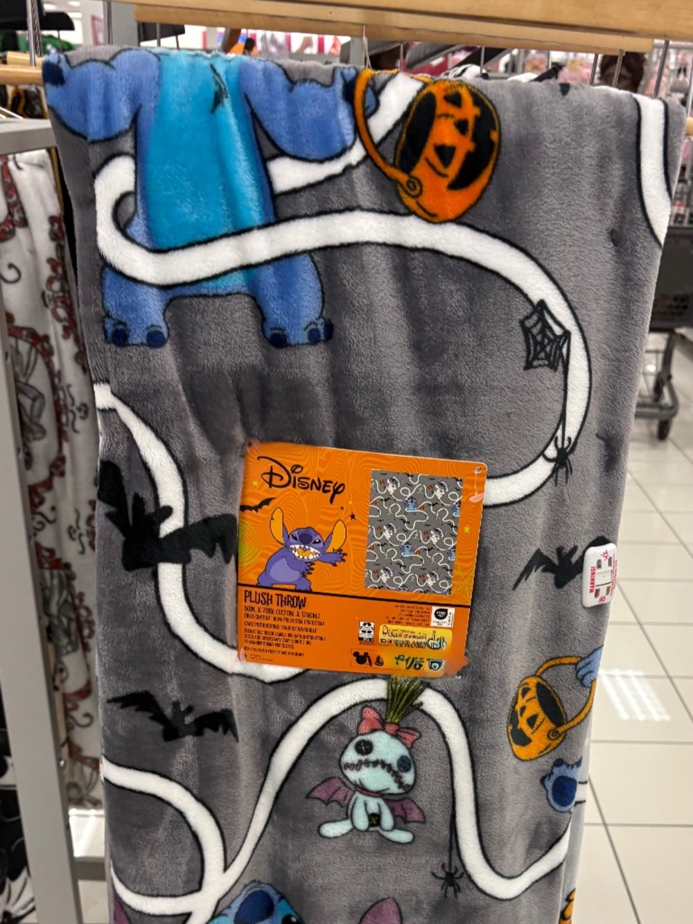 BNWT STITCH HALLOWEEN MUMMY VLANKET THROW